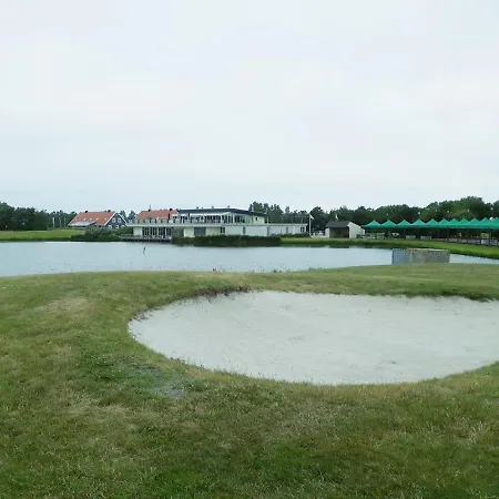 Strandhuisje Achter De Duinen. Apartment