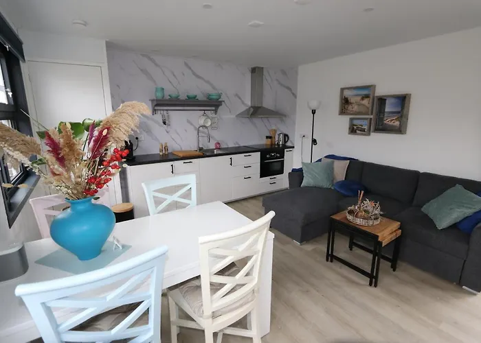 Appartement Strandhuisje Achter De Duinen.