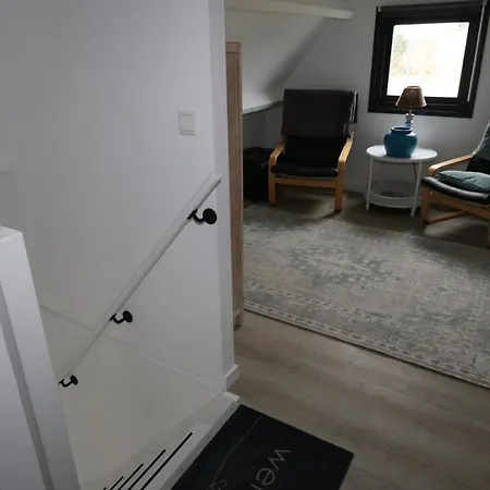 Daire Strandhuisje Achter De Duinen. *